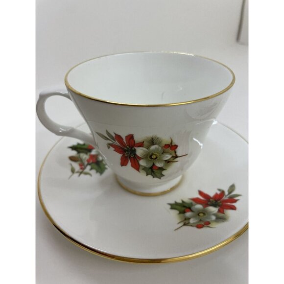 Sadler Wellington Bone China Poinsettia Tea Cups & Saucers Set of 2 Holiday - Picture 8 of 10